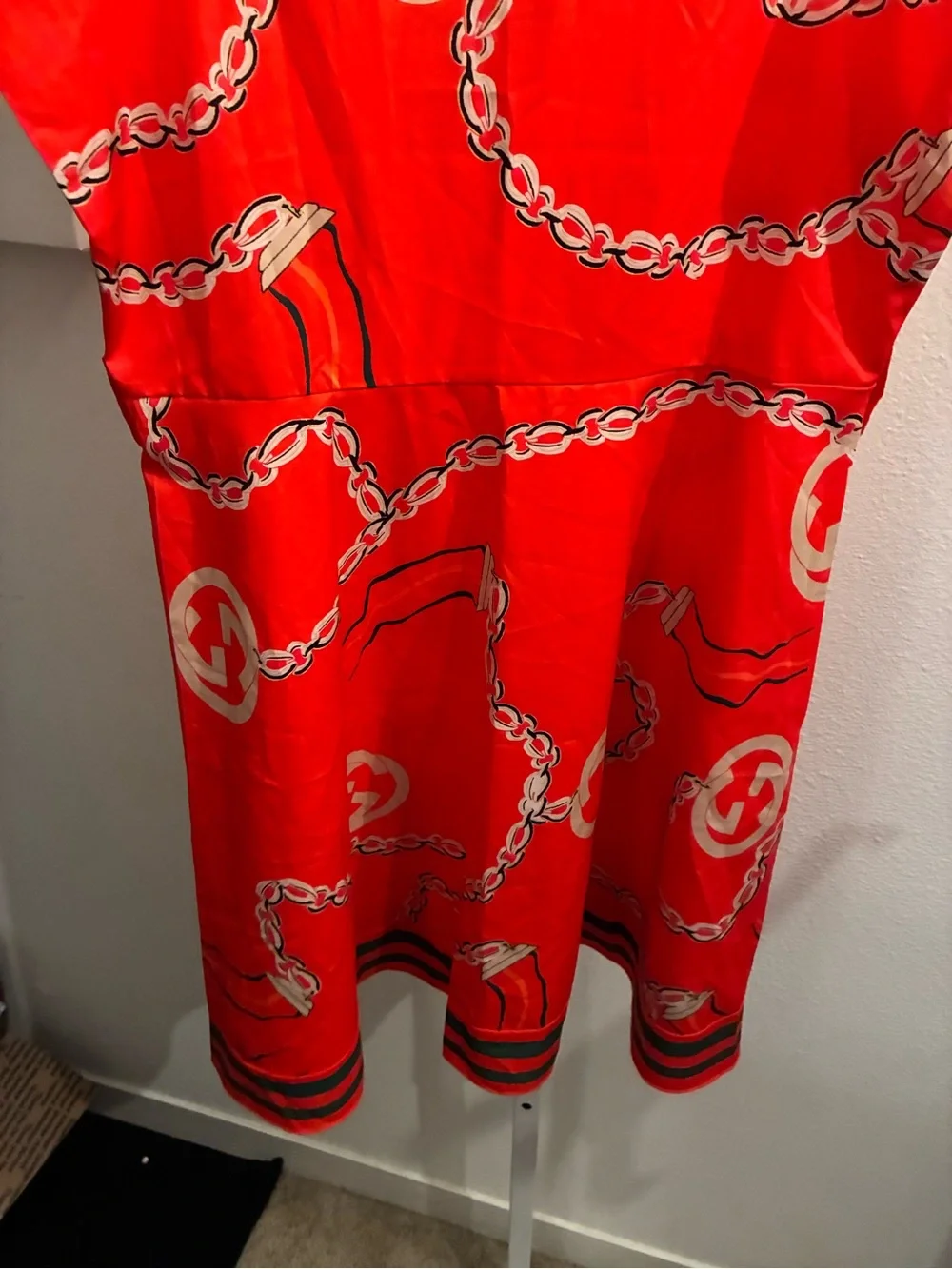 Red Sleeveless Chain Print Button-Front Dress - Picture 6 of 6